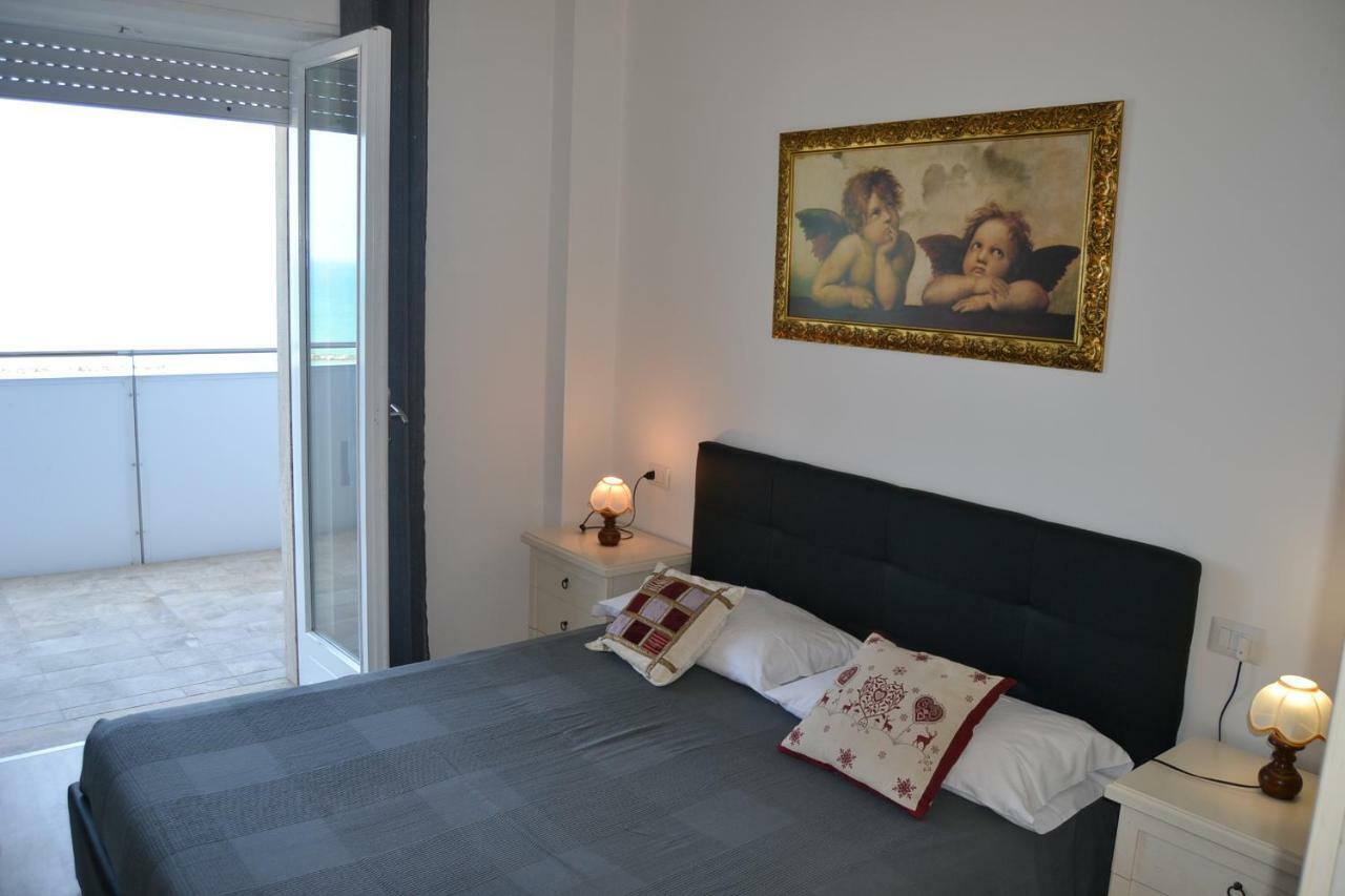 Fronte Mare Panoramico San Benedetto Apartment San Benedetto del Tronto Bagian luar foto